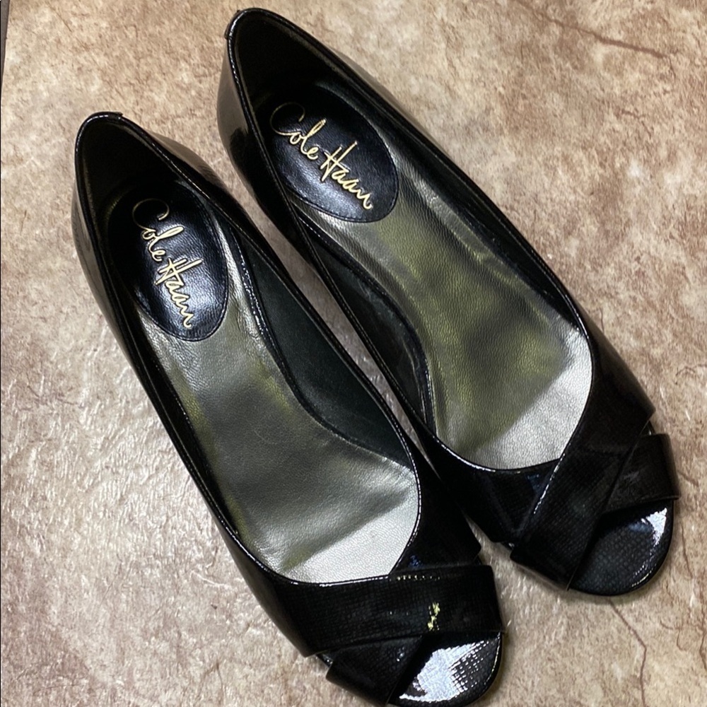 Cole Haan / Nike Air Black Low-Heeled Dress Shoes Size 7B Summer Fall